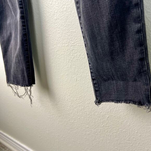 Madewell 9" High Rise Skinny Jean Distressed Black 31T Raw Hem - Picture 5 of 9